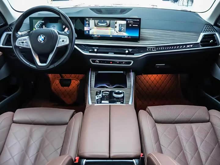 BMW X7 2023 x Drive 40i Leading — фото 6