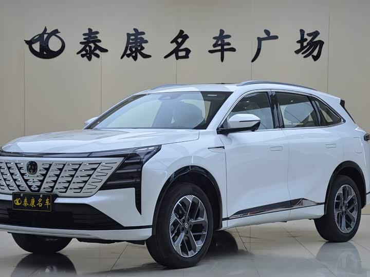 Changan CS75 PLUS 2025 1.5 T — фото 1