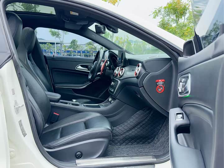 Mercedes-Benz CLA — фото 34