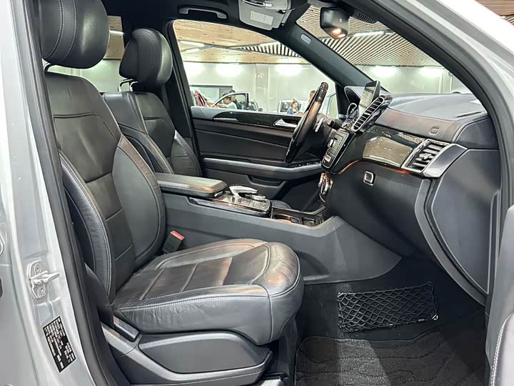 Mercedes-Benz GLS 2018 GLS 450 — фото 14