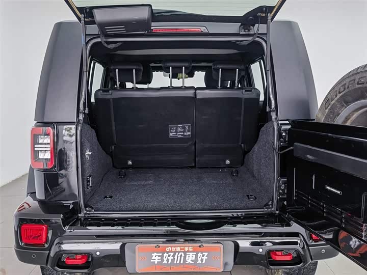BAIC BJ 40 2023 2.0 T AT 4 WD — фото 16