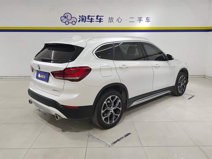 BMW X1 2021 s Drive 20 Li — фото 2