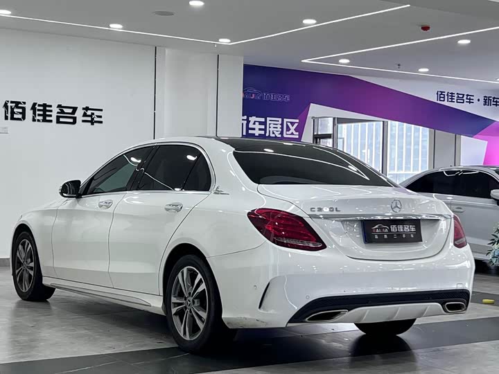Mercedes-Benz C-Class 2017 C 200 L — фото 7