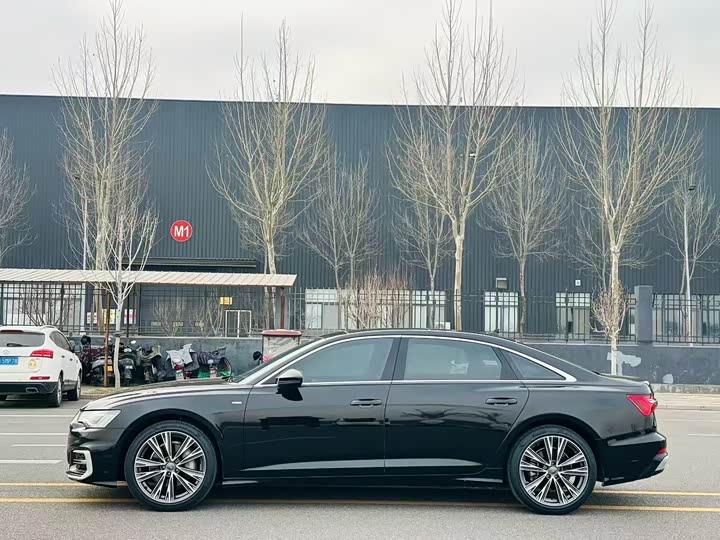 Audi A6L 2021 40 TFSI — фото 2
