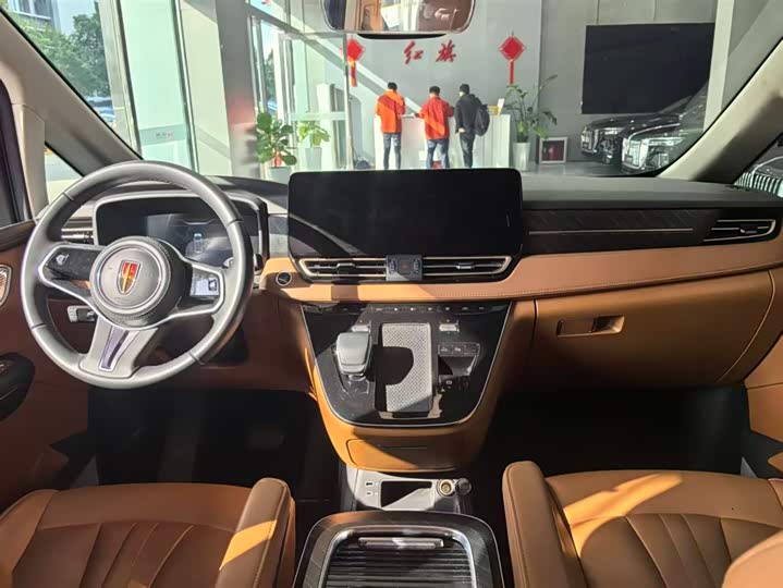 Hongqi HQ9 PHEV 2024 2.0 T 4 WD — фото 3