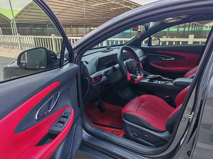 Changan UNI-T 2020 1.5 T Flagship — фото 7