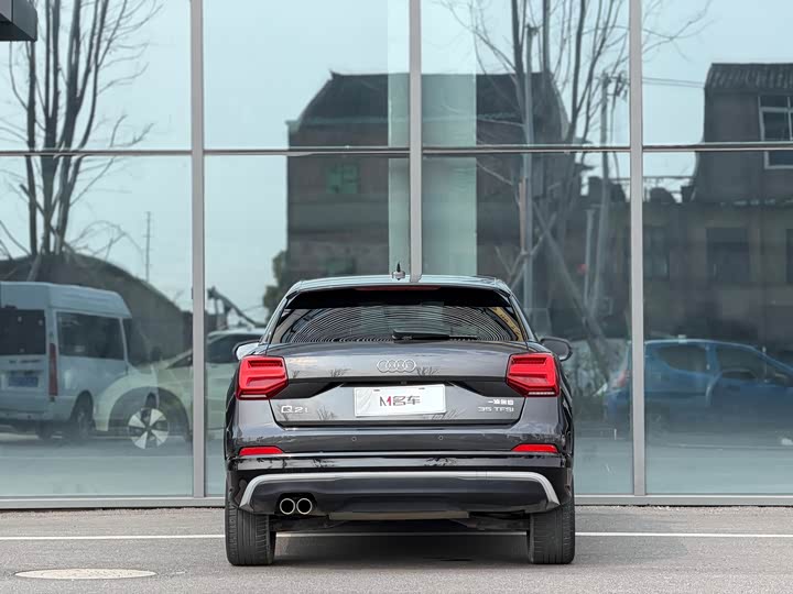 Audi Q2L 2021 35 TFSI — фото 4