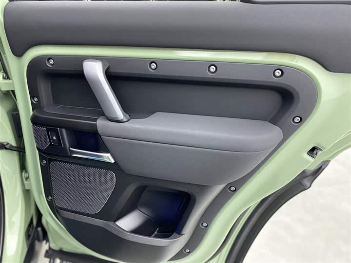 Land Rover Defender — фото 23