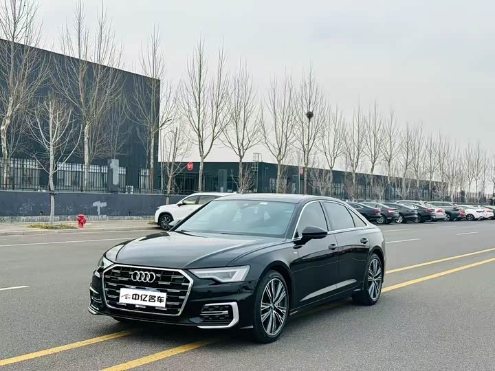 Audi A6L 2021 40 TFSI — фото 1