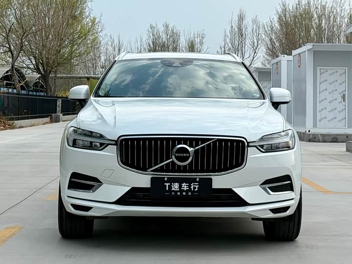 Volvo XC60 2020 T 5 4 WD — фото 2