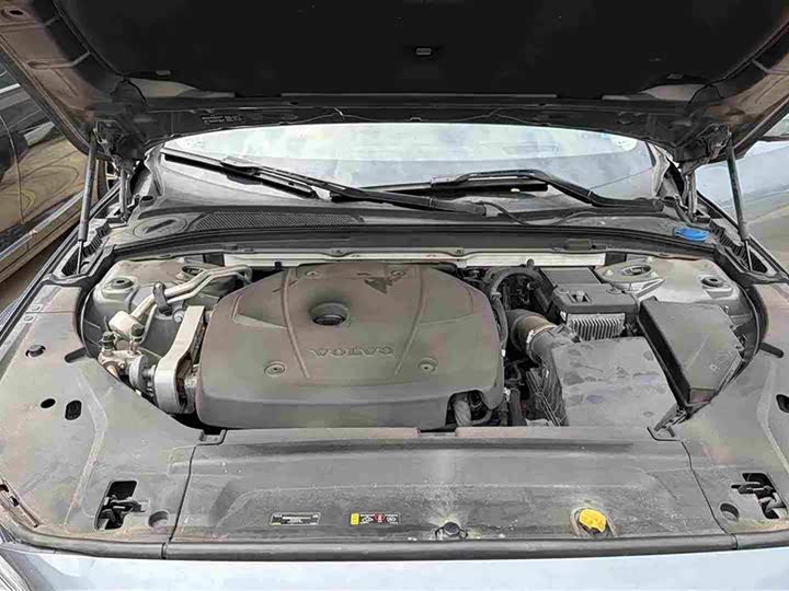 Volvo V 90 2019 Cross Country T 5 AWD V — фото 9