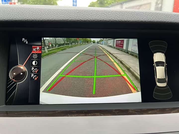 BMW 5-Series 2014 528 Li x Drive Leading — фото 9