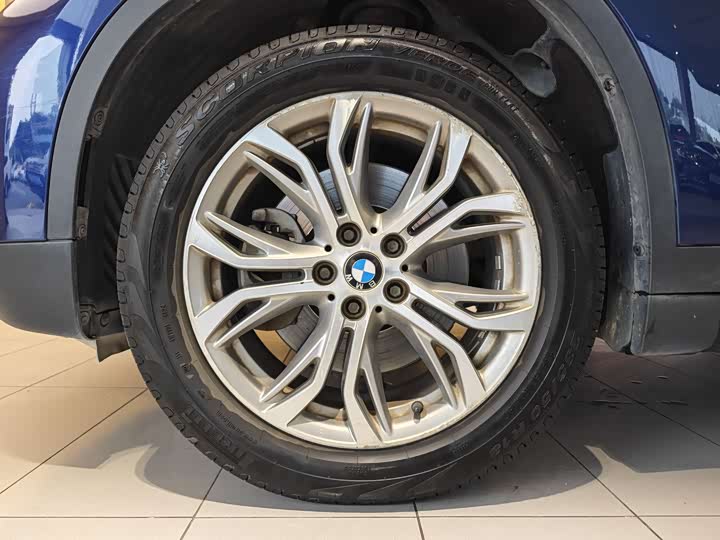 BMW X1 2019 s Drive 20 Li Leading — фото 5