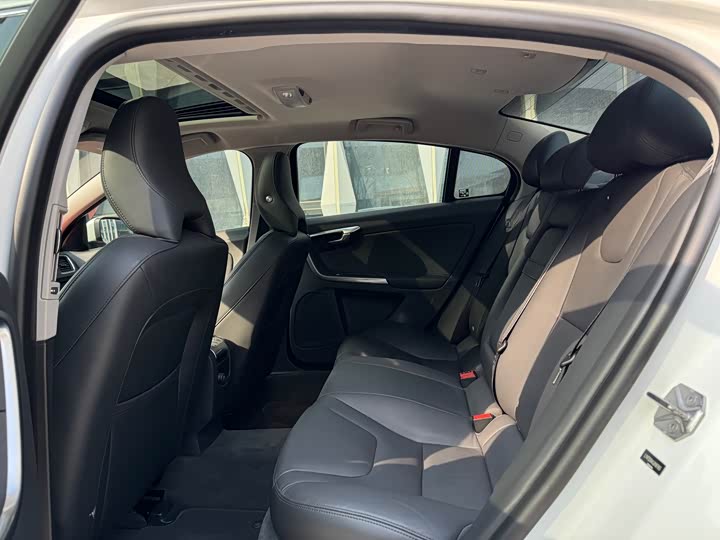 Volvo S60 2018 S 60 L T 3 — фото 15