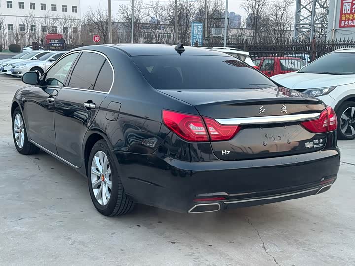 Hongqi H7 2015 2.0 T Luxury — фото 10