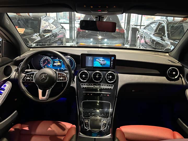 Mercedes-Benz GLC 2023 GLC 260 4 MATIC SUV — фото 20