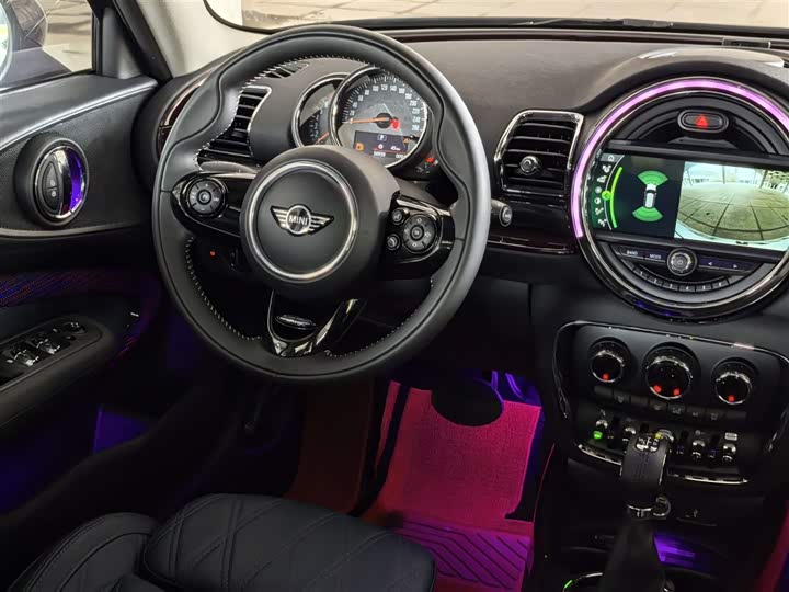 MINI Clubman — фото 5