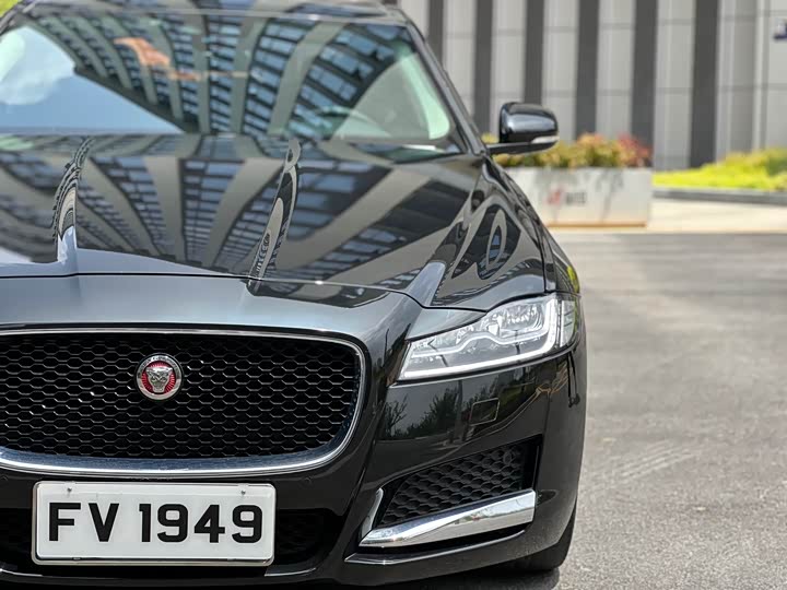 Jaguar XFL 2018 XFL 2.0 T 250 PS — фото 4