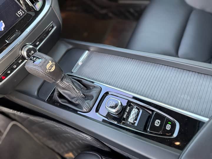 Volvo S60 2020 T 4 — фото 16