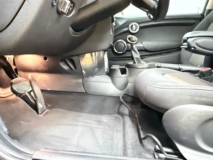 MINI Hatch — фото 11
