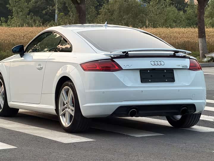 Audi TT 2015 TT Coupe 45 TFSI quattro — фото 7