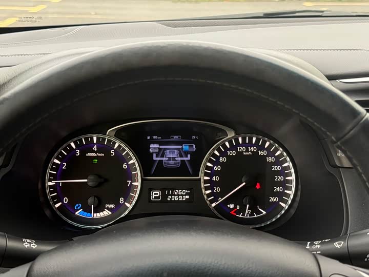 Infiniti QX60 2016 2.5 S/C Hybrid 2 WD V — фото 12