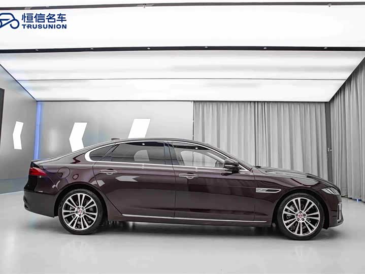 Jaguar XFL 2021 XFL 2.0 T P 250 2 WD — фото 4