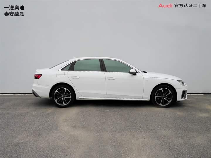 Audi A4L 40 TFSI стиль-динамик — фото 3