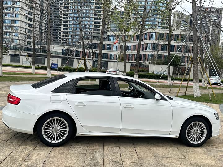 Audi A4L 2015 35 TFSI ATComfort — фото 4