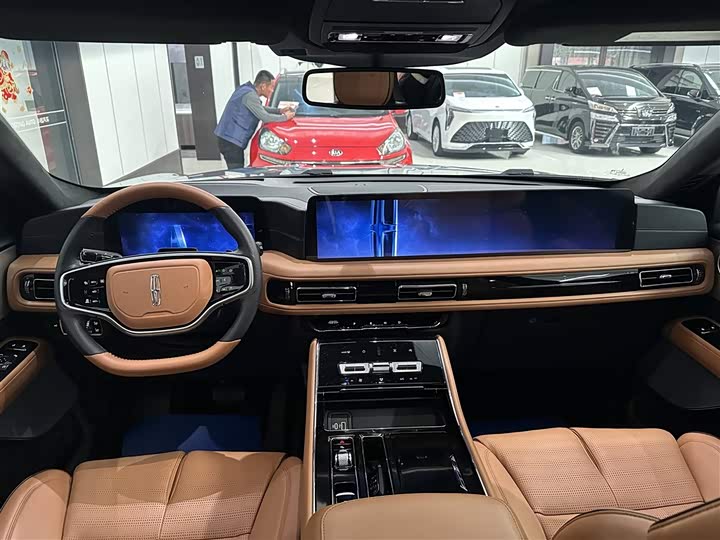Lincoln Aviator — фото 12