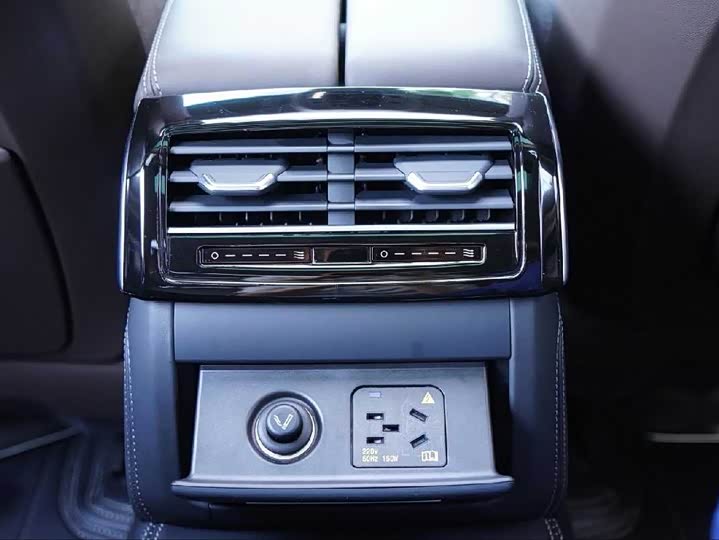 Audi A8 2024 A 8 L 55 TFSI quattro Flagship — фото 32