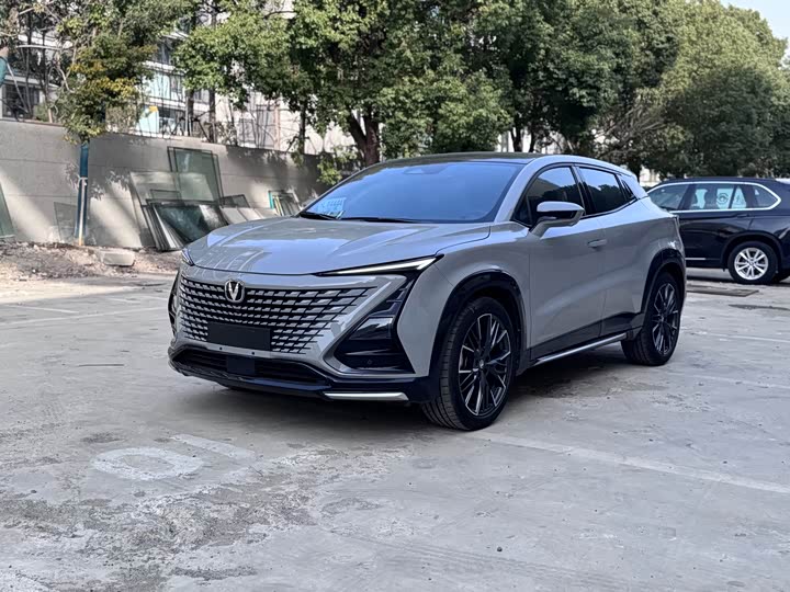 Changan UNI-T 2023 1.5 T Premium — фото 1