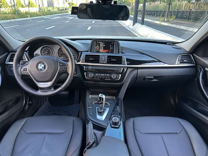 BMW 3 Series 320Li стиль — фото 9