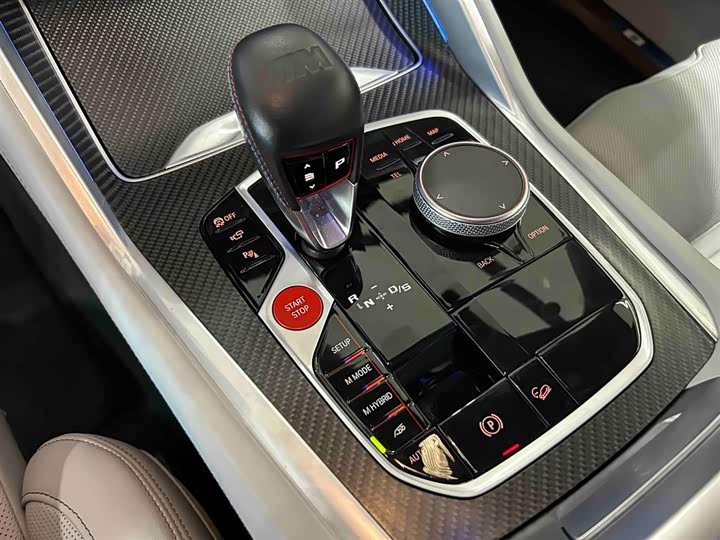 BMW XM 2023 Base — фото 10