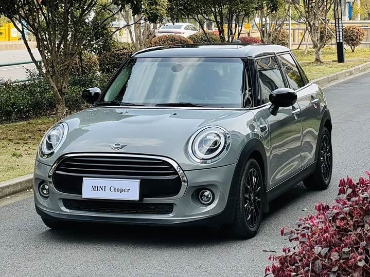 MINI Hatch — фото 1