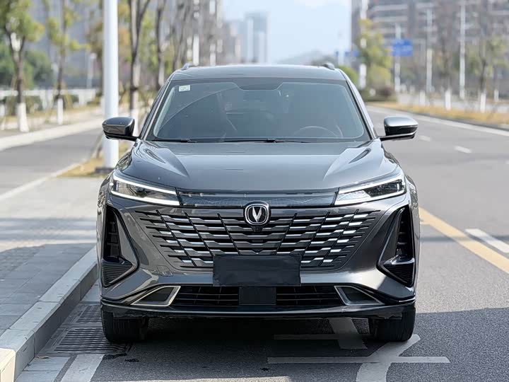 Changan CS75 PLUS 2023 1.5 T ATPremium — фото 2
