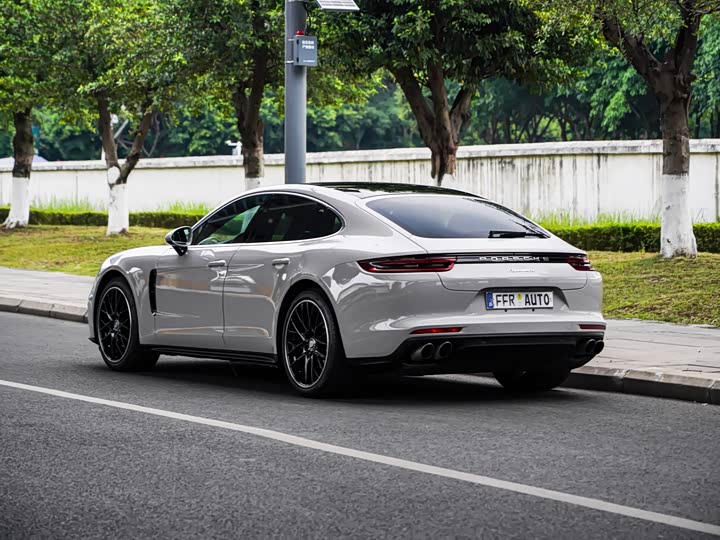 Porsche Panamera 2017 Panamera 3.0 T — фото 3