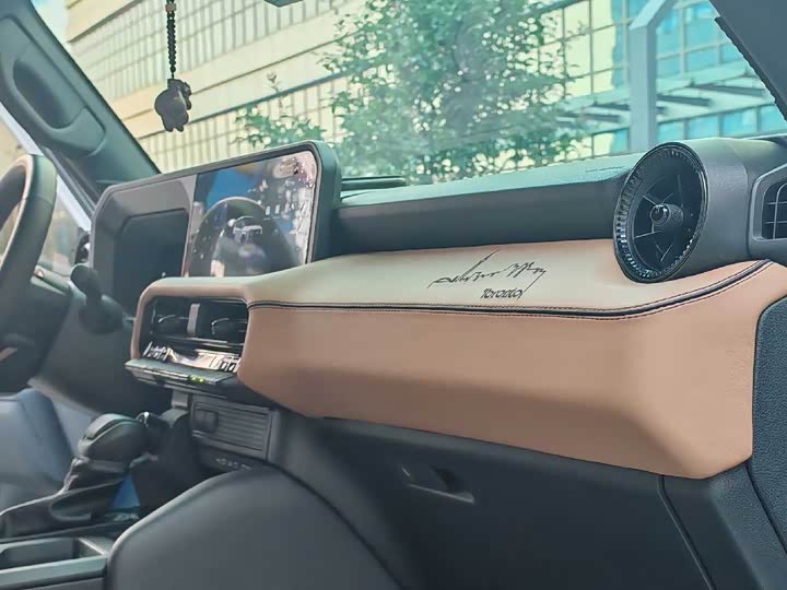 Toyota Prado — фото 14