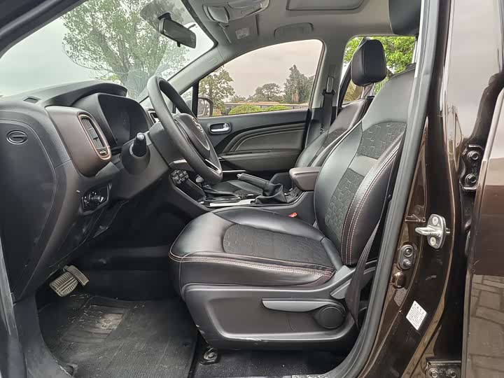 Trumpchi GS3 2017 200 T AT — фото 7