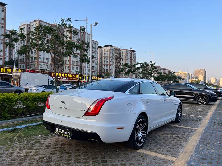 Jaguar XJ 2018 XJL 3.0 SC 2 WD — фото 6