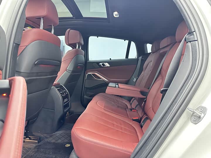 BMW X6 2022 x Drive 40i M — фото 11