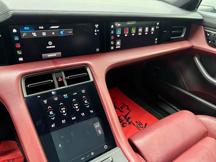 Porsche Taycan 2019 Taycan 4 S — фото 6