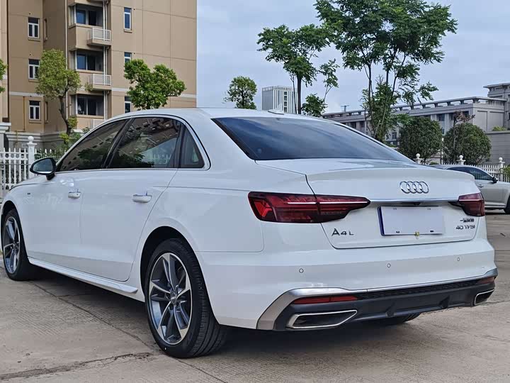 Audi A4L 2020 40 TFSI — фото 9