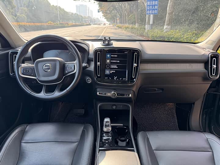 Volvo XC40 2021 T 4 WD — фото 12