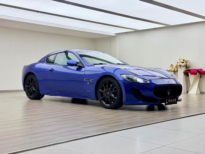 Maserati Gran 2013 4.7 L Sport Automatic — фото 3