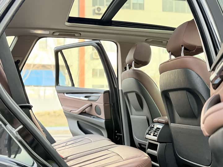 BMW X5 2015 x Drive 35i — фото 14
