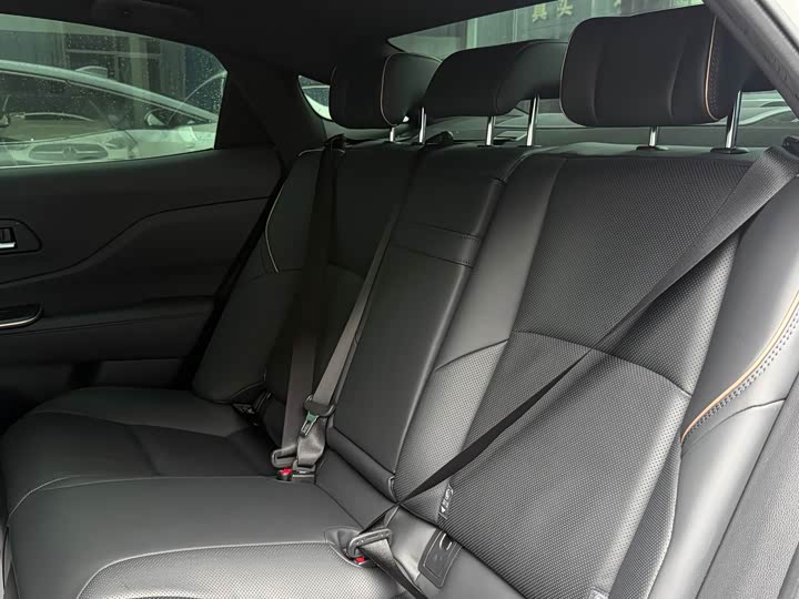 Toyota Sport 2023 2.5 L Sport Cross HEV 2 WD — фото 16