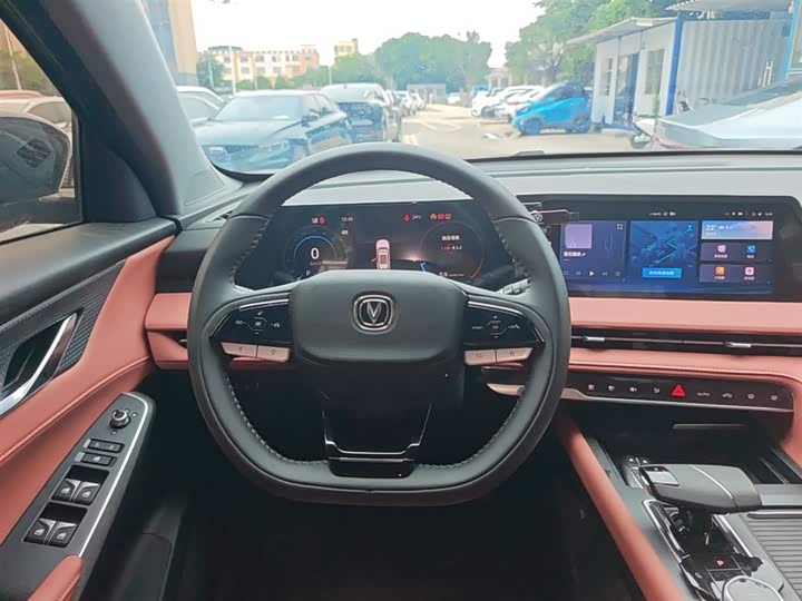 Changan CS75 PLUS 2024 1.5 T — фото 11
