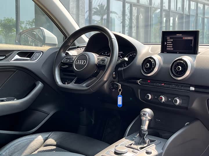 Audi A3 2018 30 Limousine 35 TFSI — фото 12