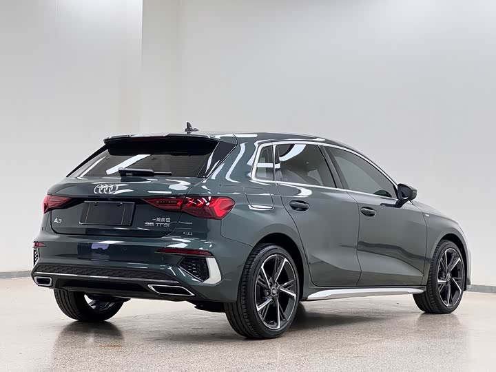 Audi A3 2023 Sportback 35 TFSI Sport — фото 5